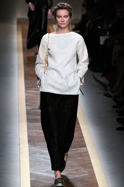 Look 6